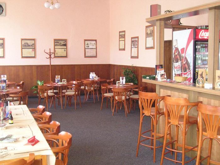 Hotel Dvorak Chrast (Chrudim) Ngoại thất bức ảnh