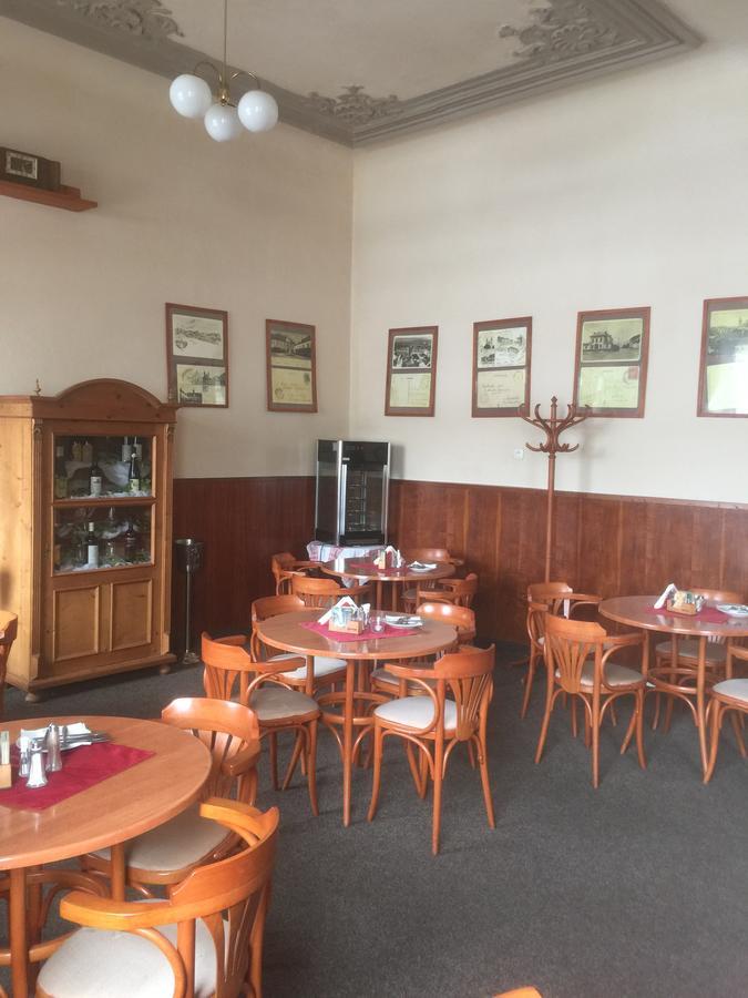 Hotel Dvorak Chrast (Chrudim) Ngoại thất bức ảnh