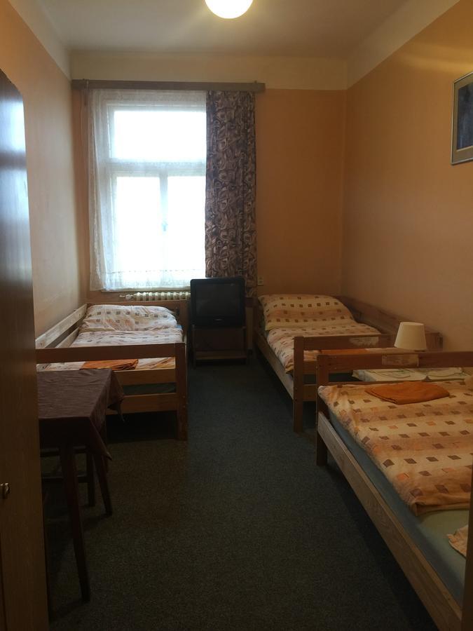 Hotel Dvorak Chrast (Chrudim) Ngoại thất bức ảnh